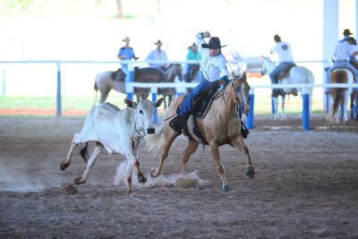 Imagem da notícia Laço, música e tradição marcam abertura do Circuito Norte de laço comprido 2026 na Fazenda Bruno, em Figueirão